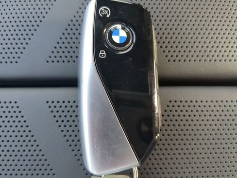 Certified 2026 BMW 740i xDrive image 31