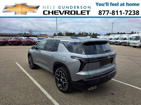 New 2026 Chevrolet Traverse High Country w/ LPO, Floor Liner Package AWD/4WD image 5