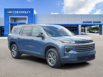 New 2025 Chevrolet Traverse LT w/ Driver Confidence Package