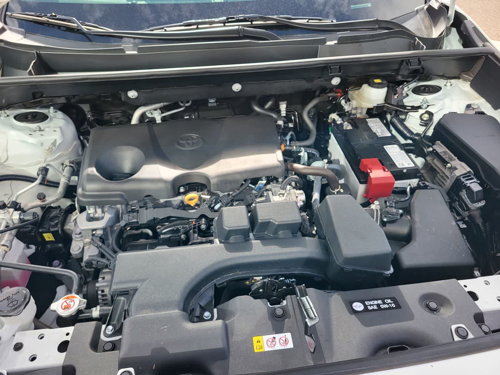 Used 2025 Toyota RAV4 XLE AWD/4WD image 26