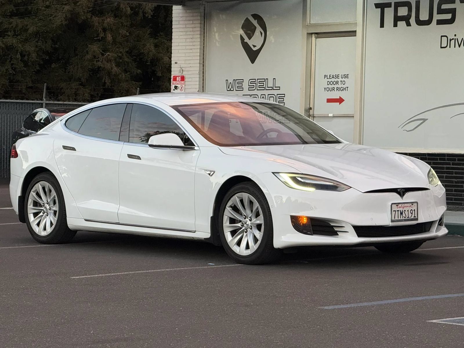 Used 2016 Tesla Model S 75 RWD image 8
