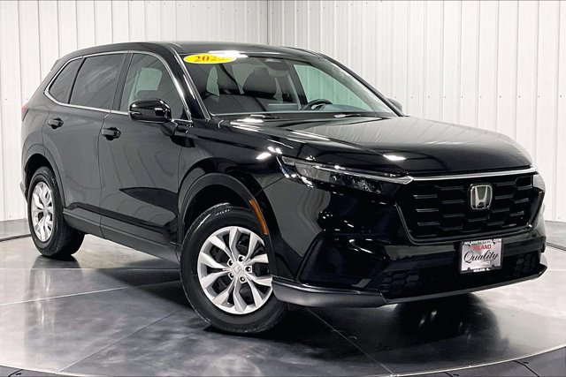 Used 2025 Honda CR-V LX image 3