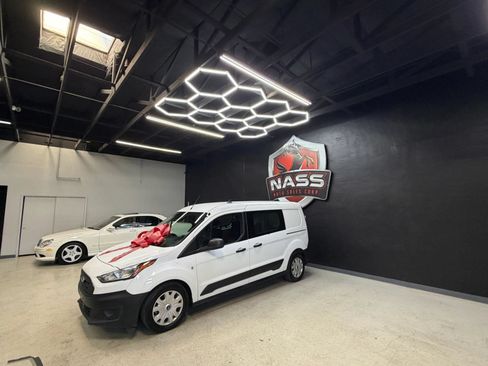 Used 2022 Ford Transit Connect XL FWD image 2