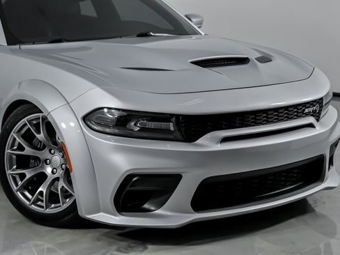 Used 2020 Dodge Charger SRT Hellcat w/ Navigation & Travel Group image 2