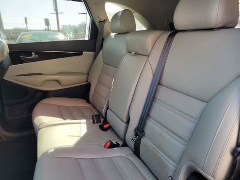 Used 2017 Kia Sorento EX w/ EX Advanced Touring Package image 33