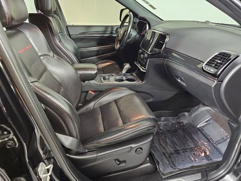 Used 2019 Jeep Grand Cherokee Trailhawk w/ Trailhawk Luxury Group AWD/4WD image 11