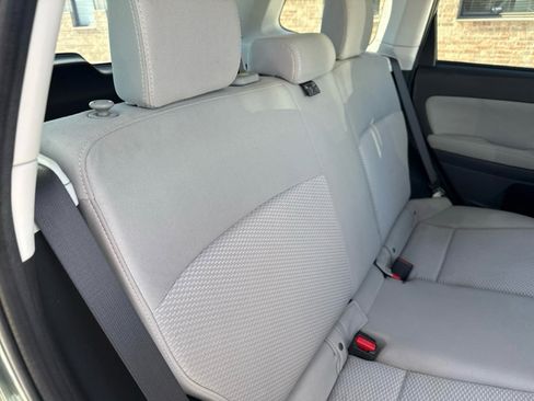 Used 2015 Subaru Forester 2.5i w/ Alloy Wheel Package image 9