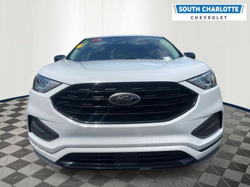 Used 2022 Ford Edge SE w/ Black Appearance Package AWD/4WD image 2