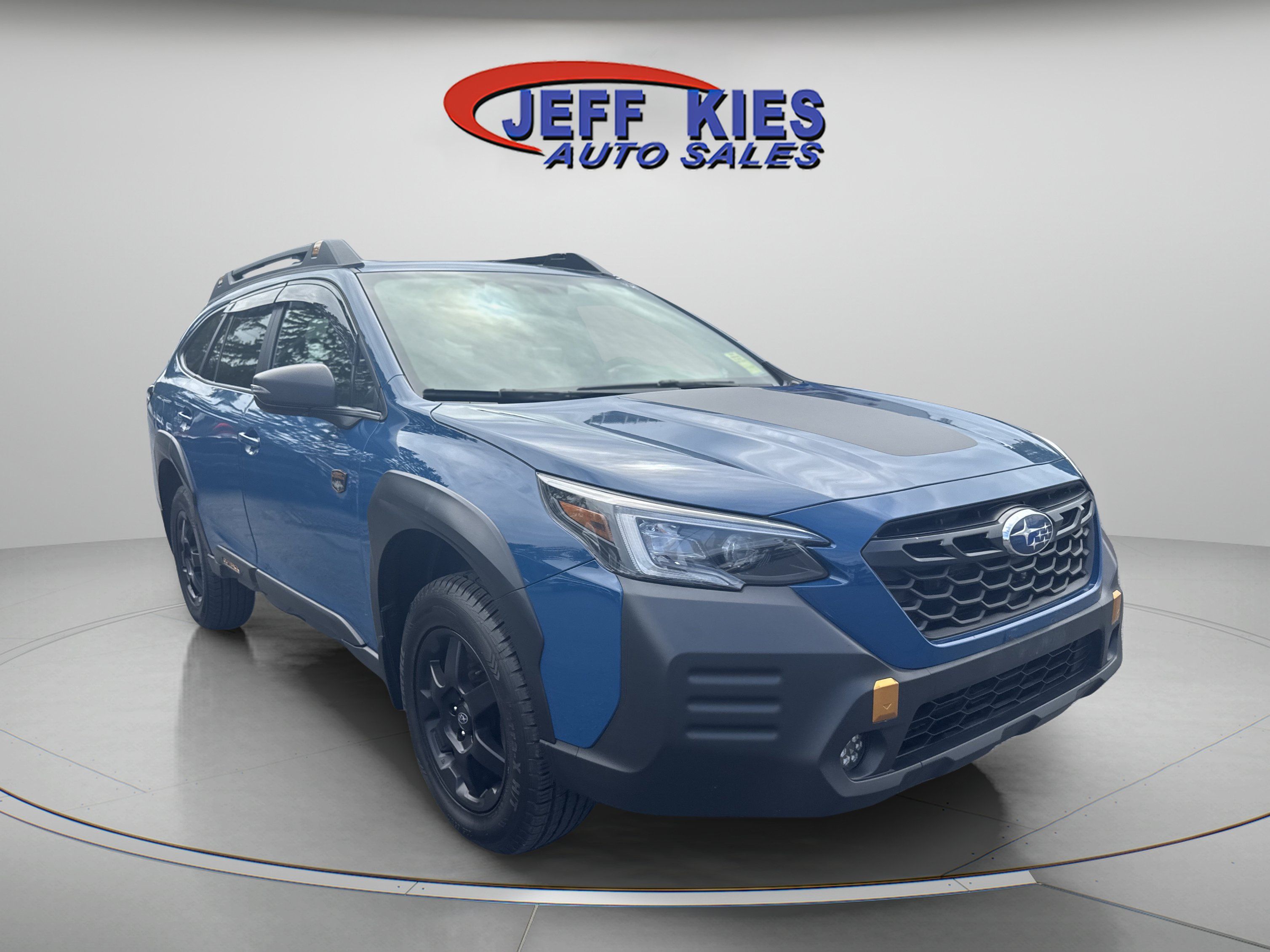 Used 2023 Subaru Outback Wilderness AWD/4WD image 2