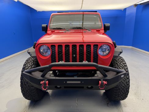 Used 2020 Jeep Gladiator Sport w/ Quick Order Package 24S AWD/4WD image 3