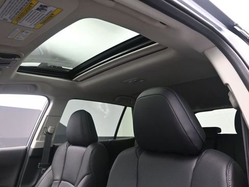 New 2025 Subaru Outback Touring w/ Popular Package #2 image 20