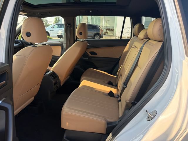 Certified 2024 Volkswagen Tiguan SE R-Line AWD/4WD image 27