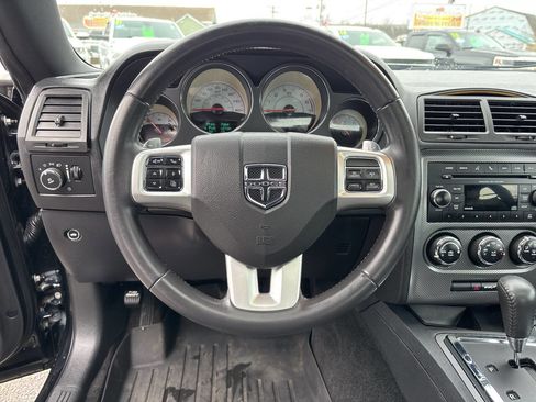 Used 2014 Dodge Challenger R/T RWD image 18