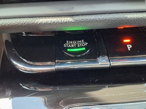 Used 2025 Lincoln Corsair FWD image 12
