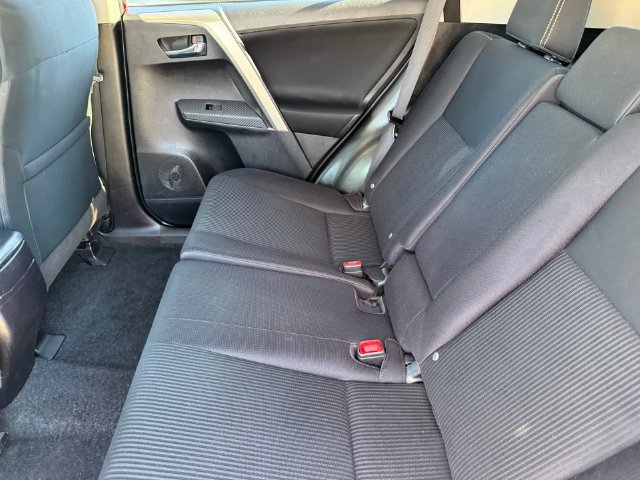 Used 2015 Toyota RAV4 XLE AWD/4WD image 24