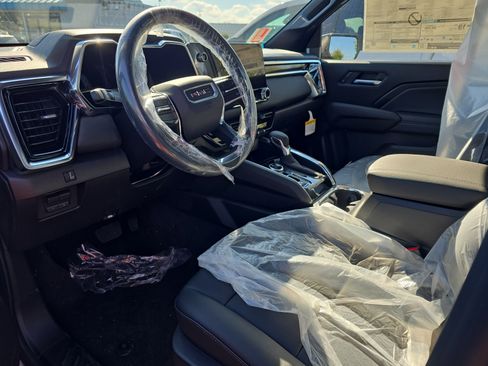 New 2026 GMC Canyon Elevation AWD/4WD image 7