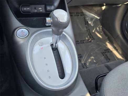 Used 2018 Kia Soul EV image 23