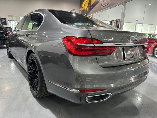 Used 2016 BMW 740i w/ Executive Package 2 RWD image 32