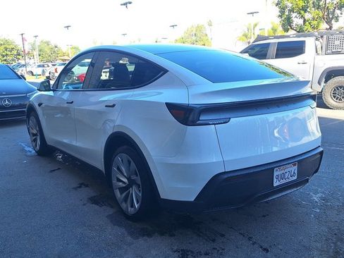 Used 2026 Tesla Model Y image 9