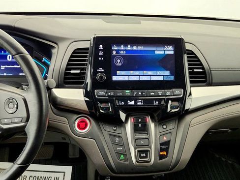 Used 2023 Honda Odyssey EX-L image 16