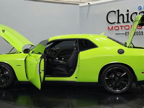 Used 2015 Dodge Challenger R/T w/ Quick Order Package 22B R/T RWD image 18