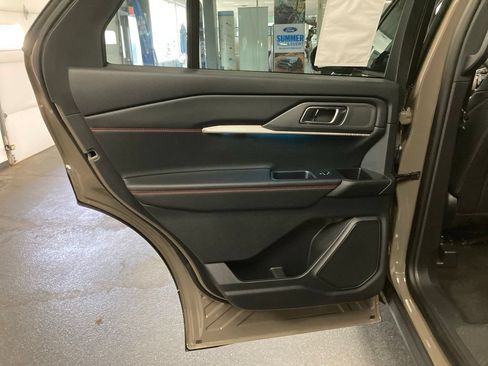New 2026 Ford Explorer ST-Line w/ ST-Line Street Pack AWD/4WD image 31