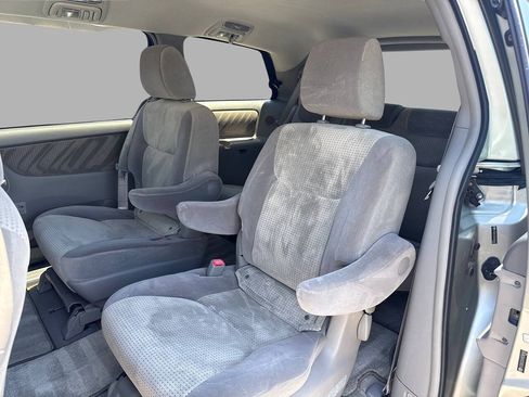Used 2009 Toyota Sienna LE FWD image 16