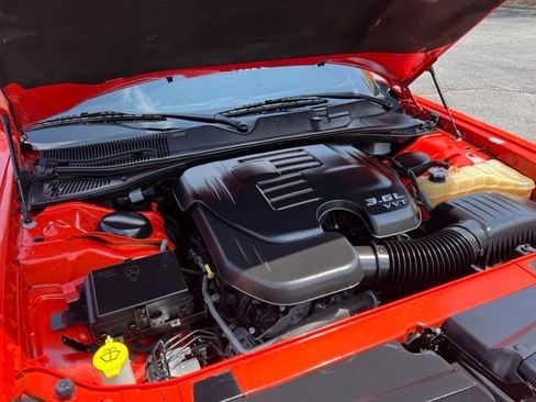 Used 2019 Dodge Challenger GT RWD image 34