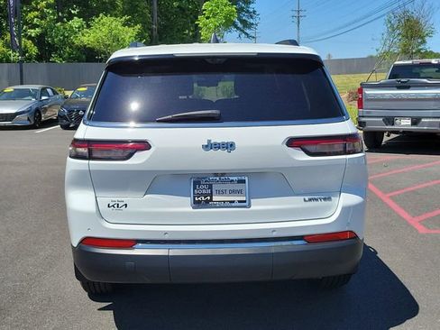 Used 2023 Jeep Grand Cherokee L Limited w/ Luxury Tech Group II RWD image 5