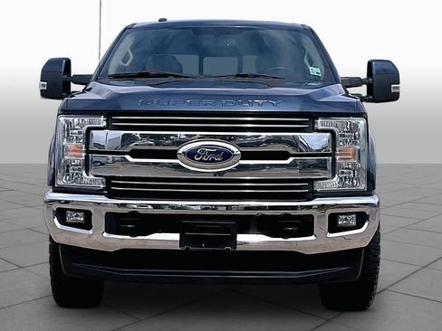 Used 2017 Ford F250 Lariat w/ FX4 Off-Road Package AWD/4WD image 4
