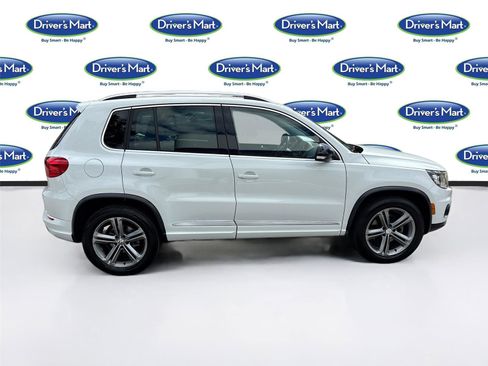 Used 2017 Volkswagen Tiguan Sport image 8