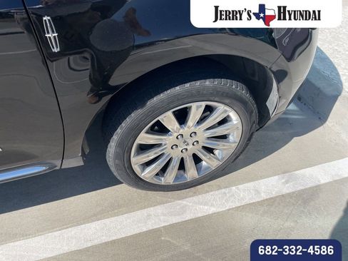 Used 2015 Lincoln MKX FWD w/ Equipment Group 102A image 5