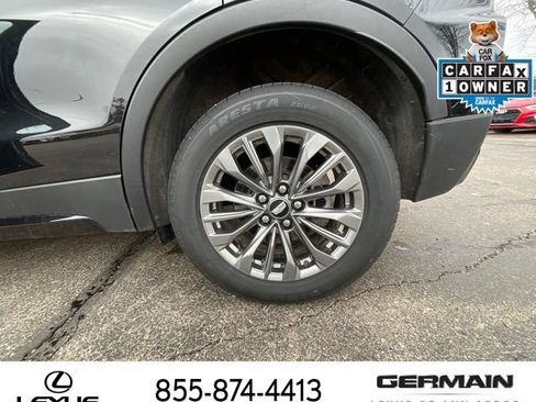 Used 2025 Cadillac XT4 Premium Luxury AWD/4WD image 24