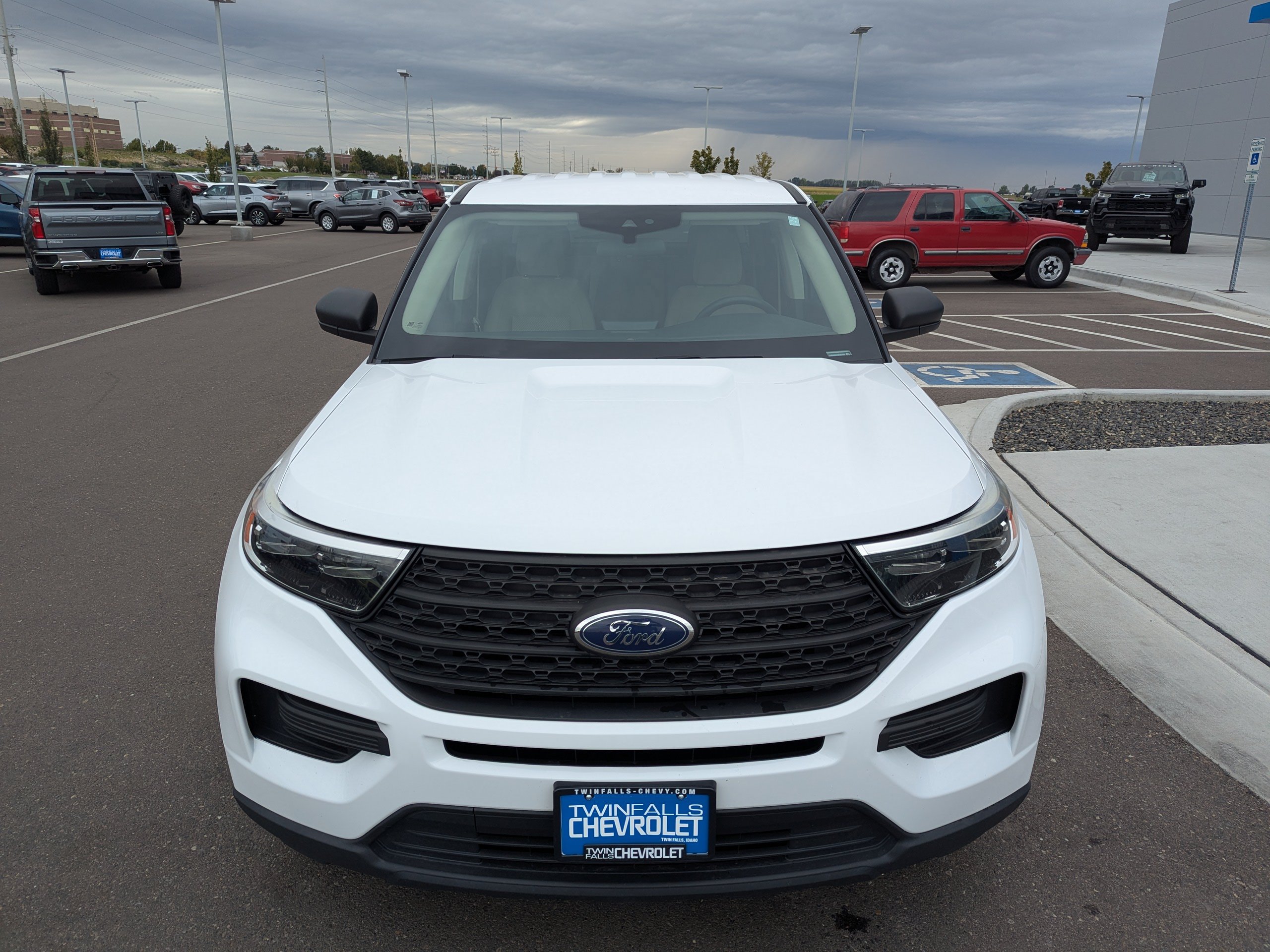 Used 2021 Ford Explorer 4WD w/ Class III Trailer Tow Package image 5