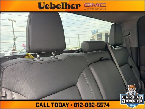 Used 2025 GMC Sierra 1500 SLT AWD/4WD image 5
