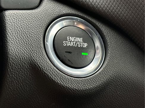 Certified 2022 Chevrolet Equinox RS w/ LPO, Floor Liner Package image 21