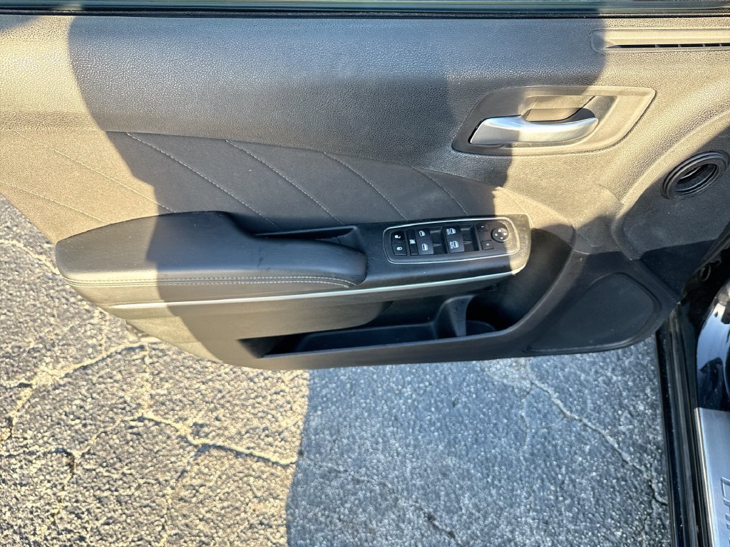 Used 2023 Dodge Charger SXT RWD image 15