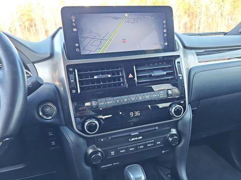 Used 2023 Lexus GX 460 Premium w/ Premium Package AWD/4WD image 22