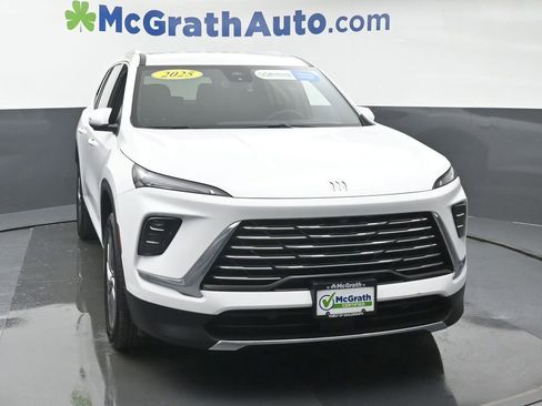 Used 2025 Buick Enclave Preferred image 4