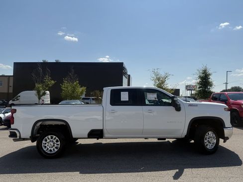 Used 2024 Chevrolet Silverado 3500 LT w/ Convenience Package image 10
