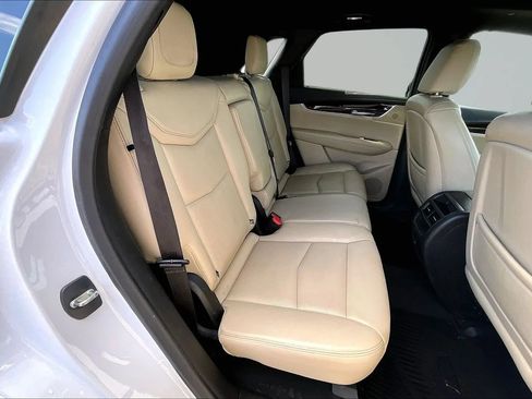 Used 2018 Cadillac XT5 Luxury w/ Driver Awareness Package AWD/4WD image 30