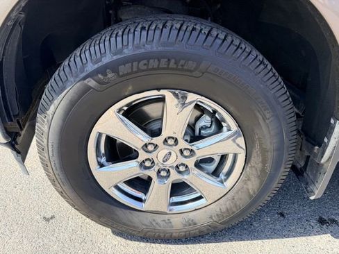 Used 2020 Ford F150 Lariat image 12