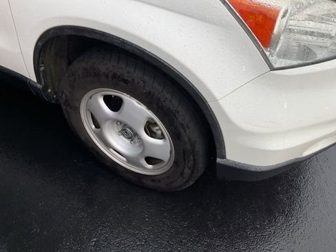 Used 2010 Honda CR-V LX image 2