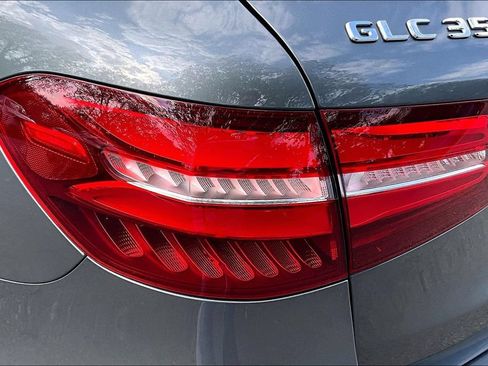 Used 2019 Mercedes-Benz GLC 350e 4MATIC w/ Premium Package image 40