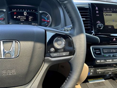 Used 2022 Honda Pilot Elite image 14