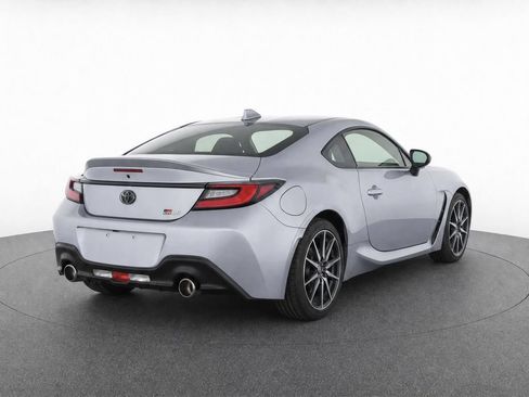 Used 2022 Toyota GR86 w/ ALL Weather Mat Package (TMS) RWD image 8