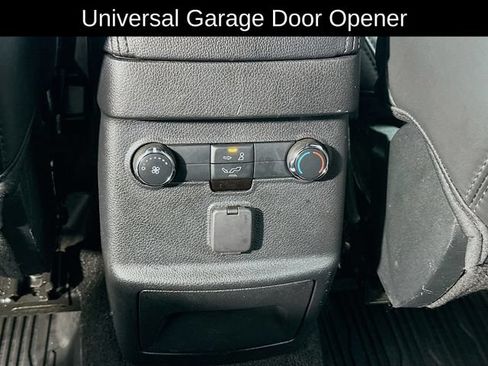 Used 2019 Ford Explorer XLT w/ Equipment Group 202A AWD/4WD image 20