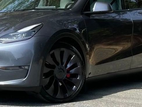 Used 2021 Tesla Model Y Performance image 2