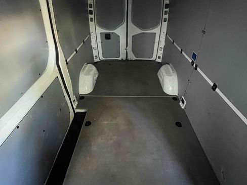 Used 2022 Mercedes-Benz Sprinter 1500 image 47