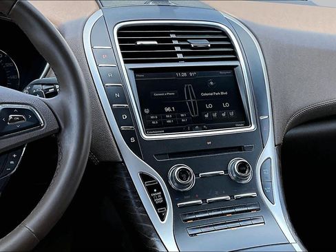 Used 2016 Lincoln MKX Reserve FWD image 7